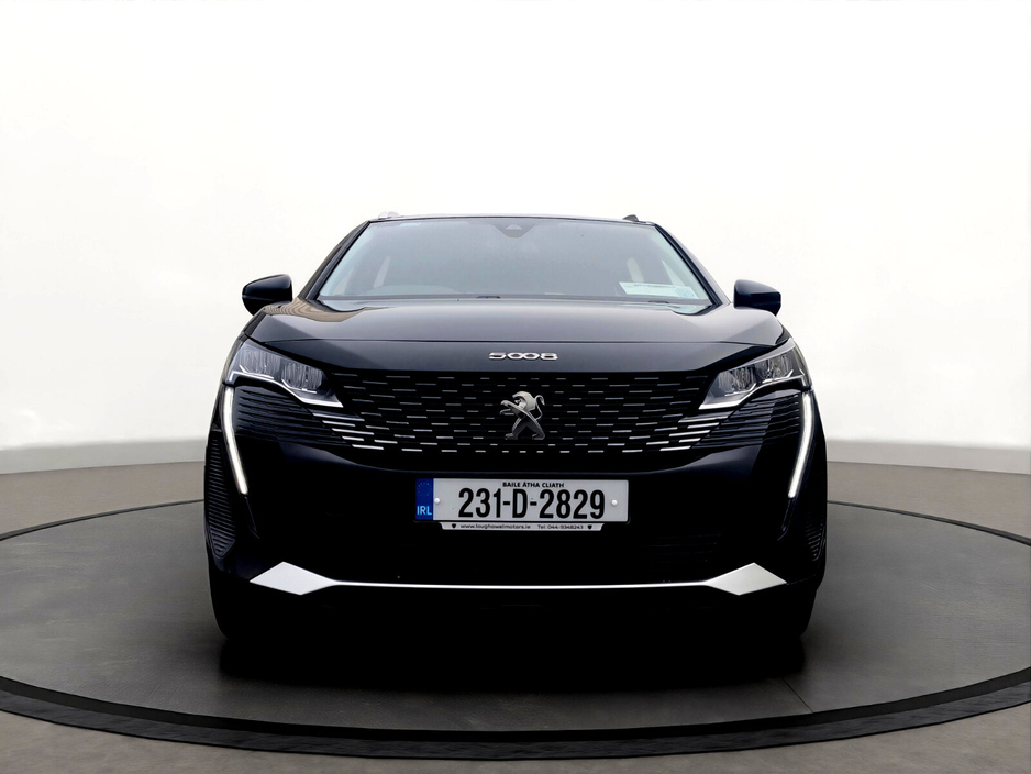 2023 Peugeot 5008 - image 5