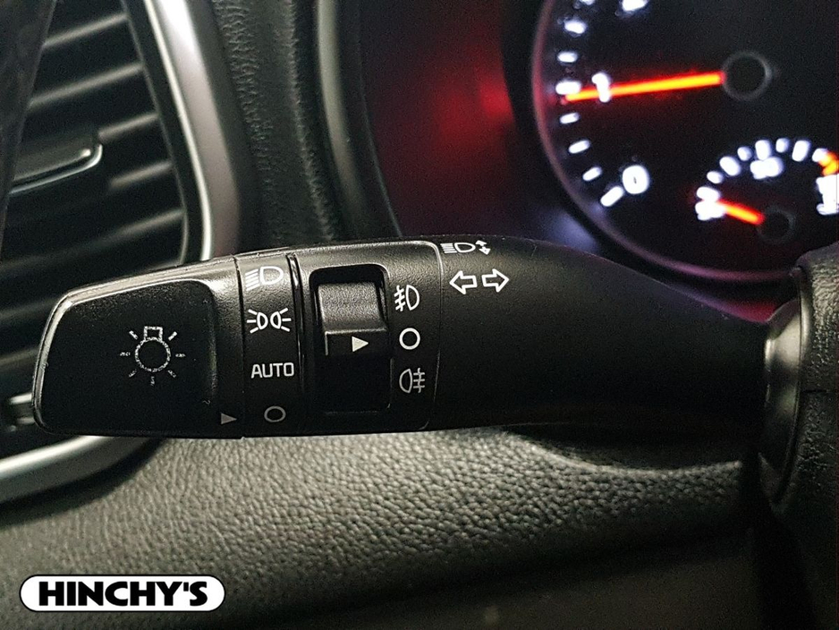 2021 Kia Sportage - image 21