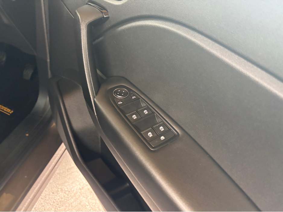 2023 Renault Captur - image 6