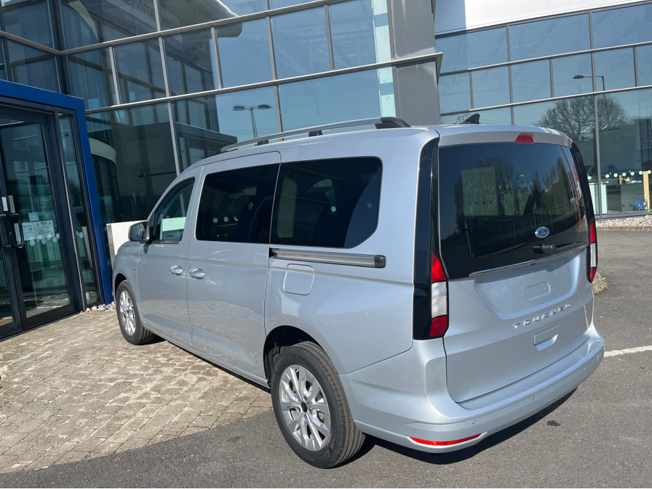 2026 Ford Tourneo Connect Titanium Auto, Wheelchair Accessible €43,404