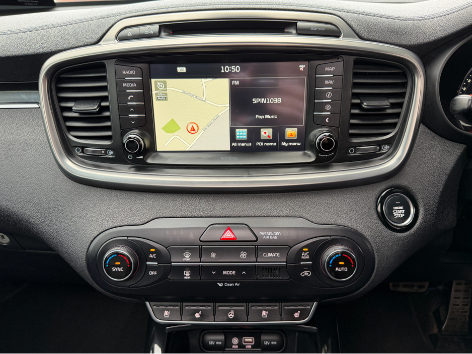 2016 Kia Sorento - image 20