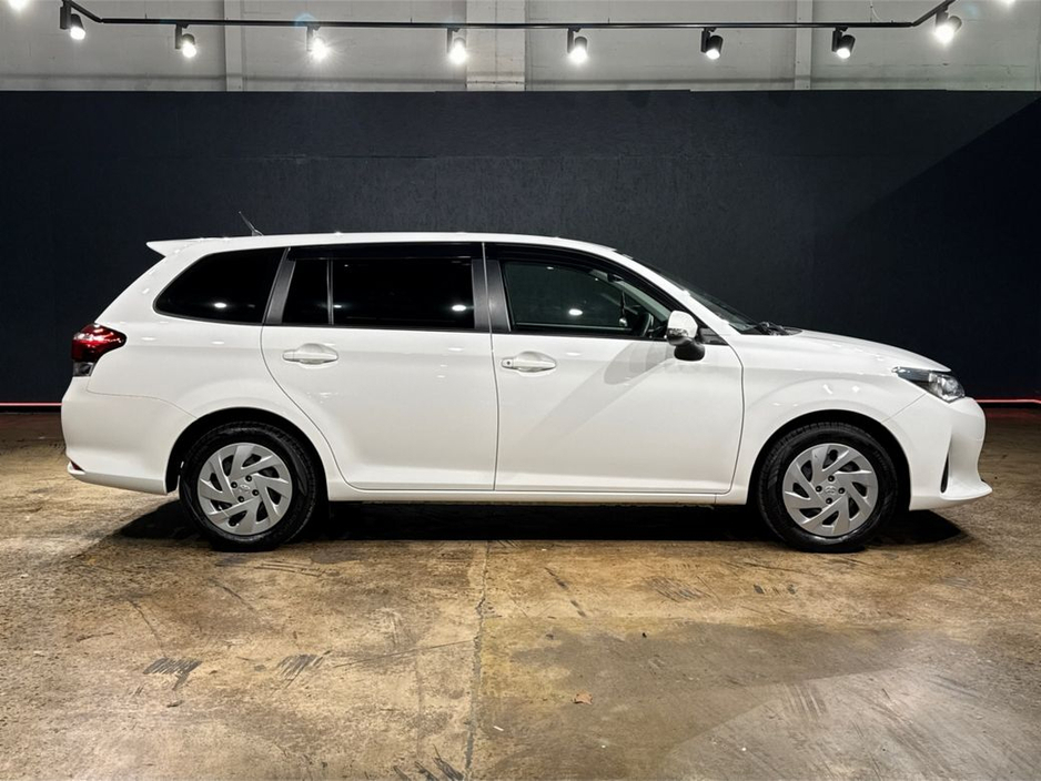 2021 Toyota Corolla - image 2