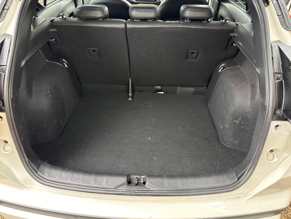 2020 Nissan Juke - image 14