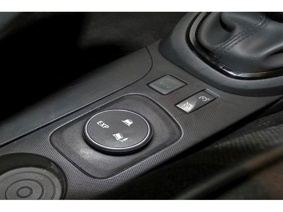 2016 Renault Captur - image 23