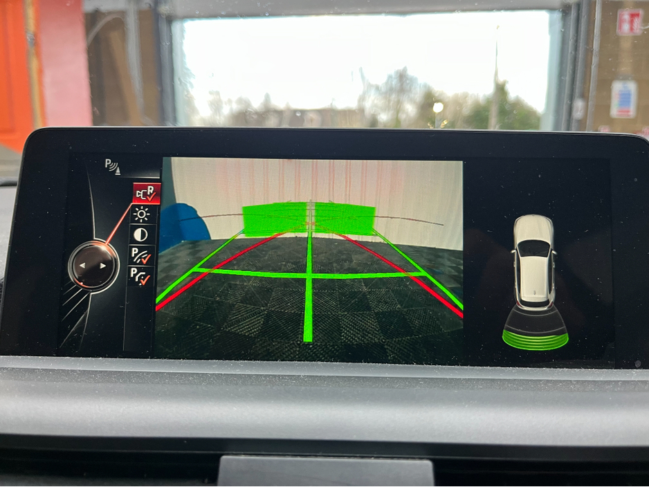 2015 BMW 1 Series - image 18