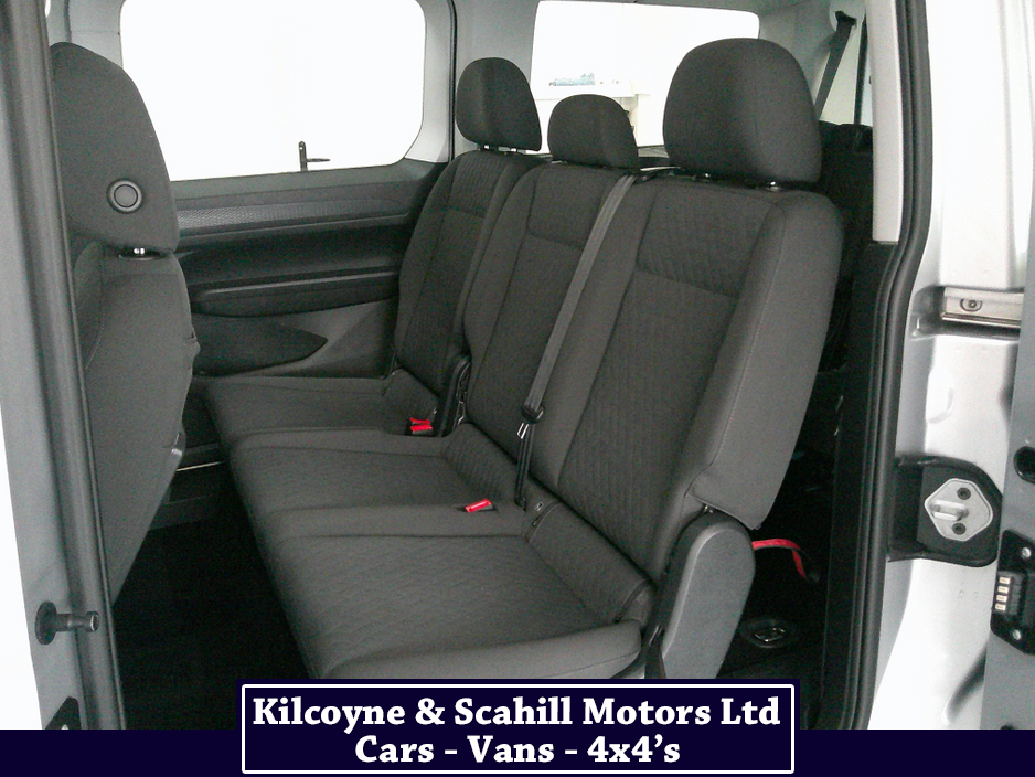 2023 Volkswagen Caddy - image 16