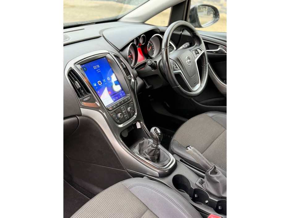 2014 Opel Astra Opel Astra 2014 1.3 Diesel Manual NCT&TaX €3,950