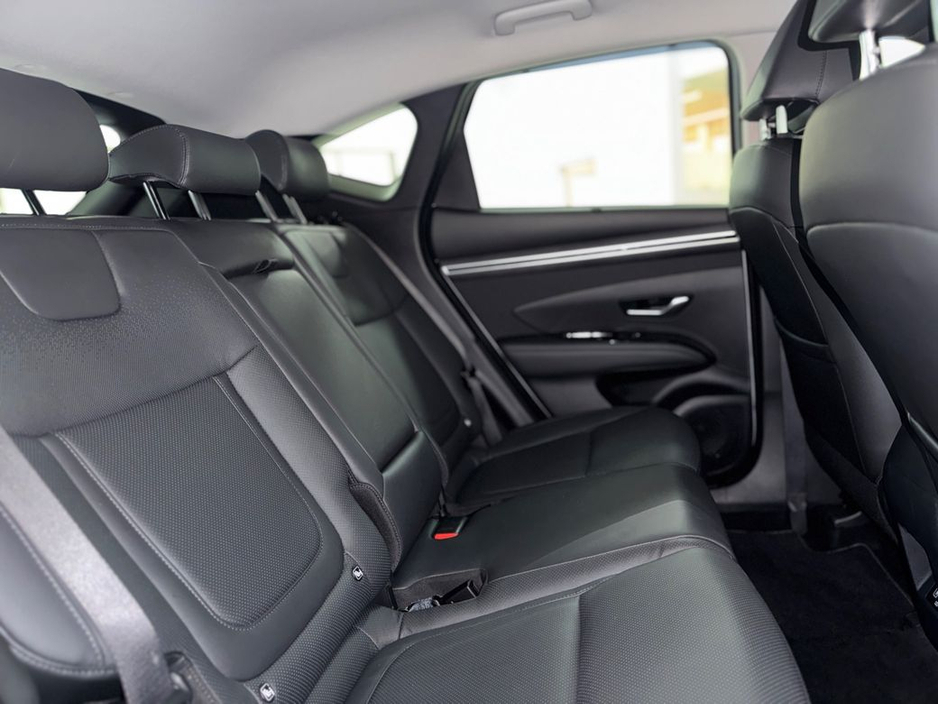2022 Hyundai Tucson - image 5