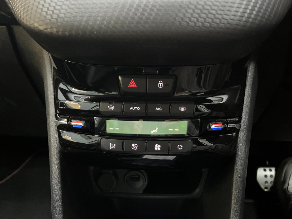 2018 Peugeot 2008 - image 20