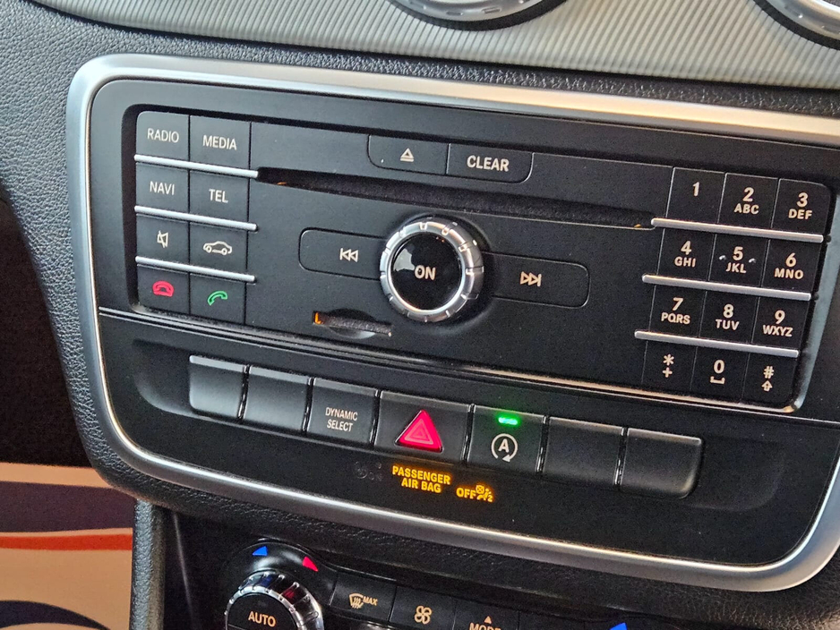 2016 Mercedes-Benz GLA Class - image 13