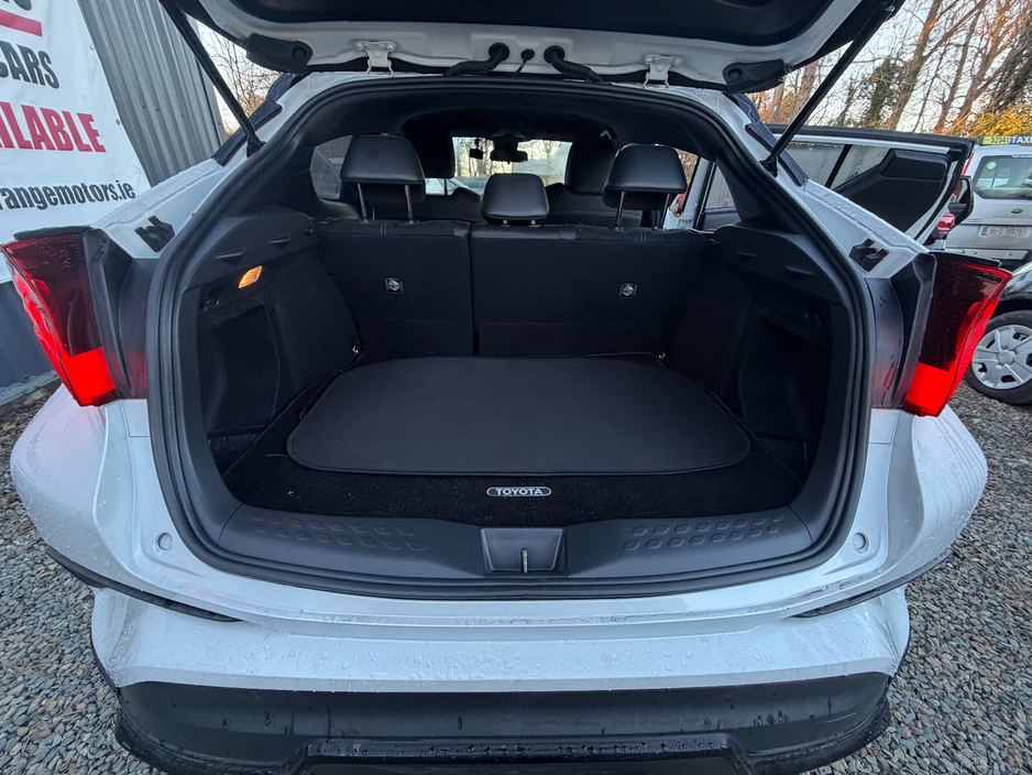 2023 Toyota C-HR 1.8 HYBRID GR Sport €35,000