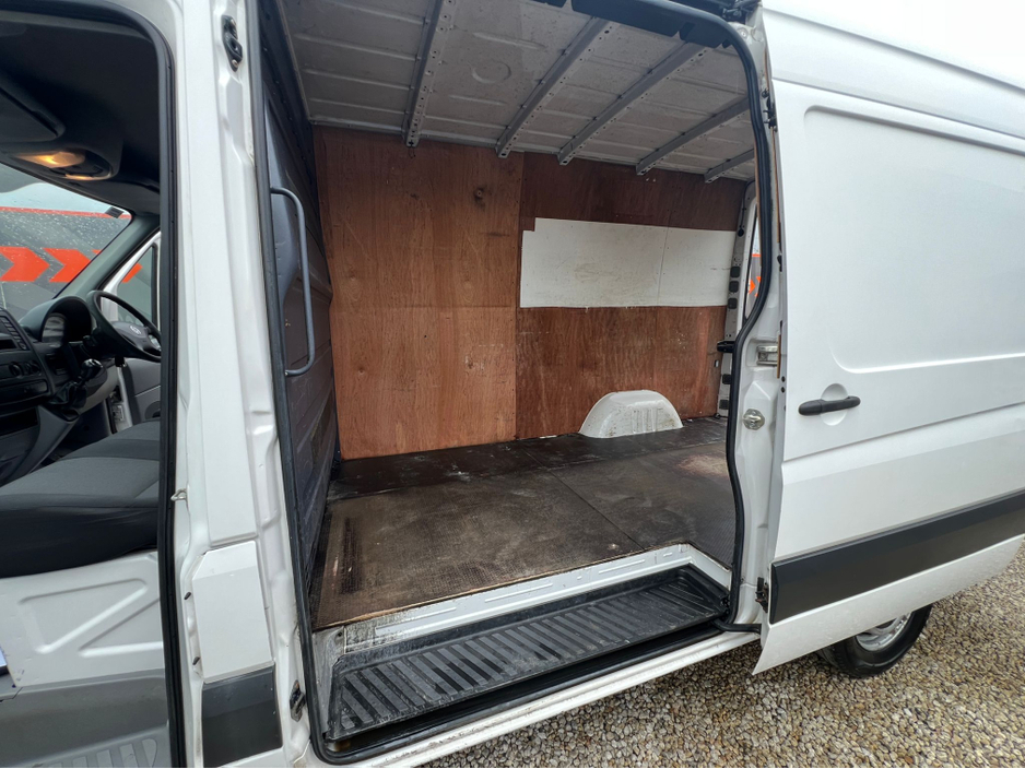 2015 Volkswagen Crafter - image 10