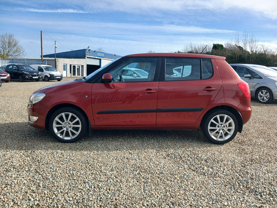 2014 Skoda Fabia - image 4