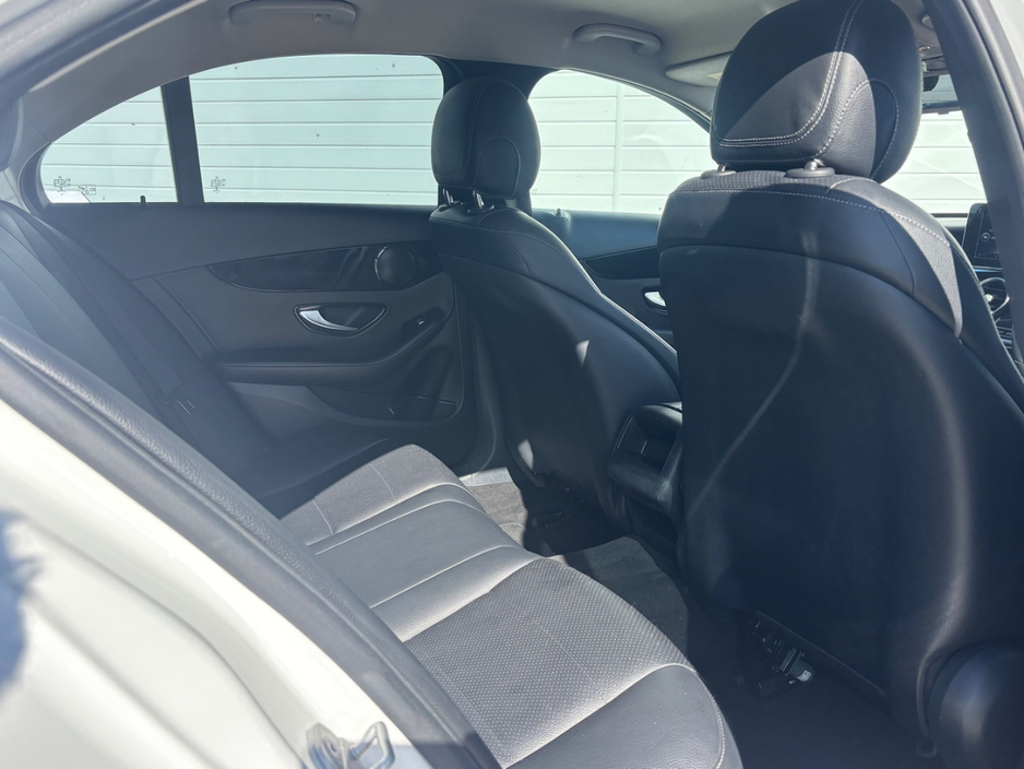 2014 Mercedes-Benz C Class - image 4