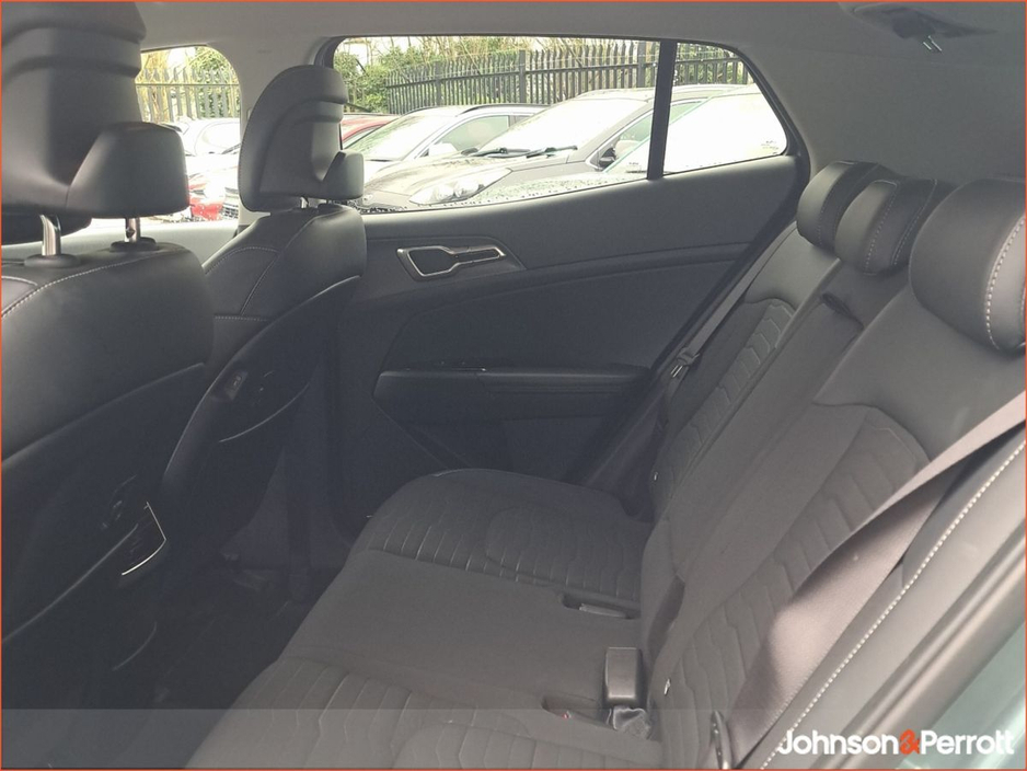 2022 Kia Sportage 1.6 CRDi SCR Diesel 115 hp K2 6MT €28,900