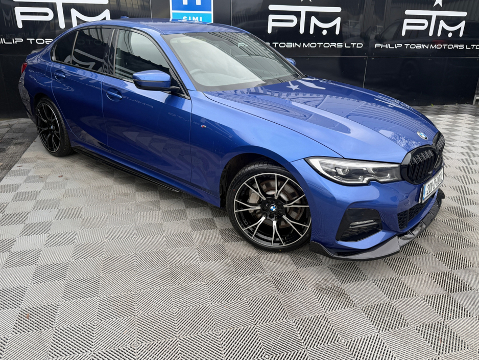 2020 BMW 3 Series - image 2