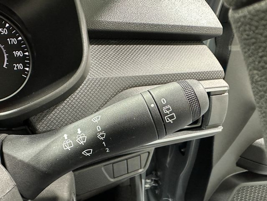 2024 Dacia Sandero - image 17