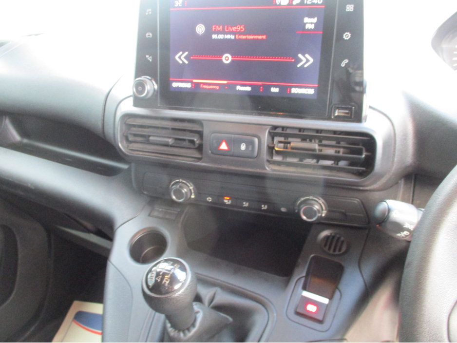 2021 Peugeot Partner 1.5 BLUE HDI 100 LONG BODY 6.2 €15,250