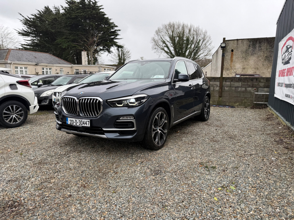 2020 BMW X5 xDrive45e xLine €34,999