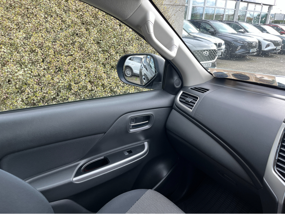 2021 Mitsubishi L200 - image 14