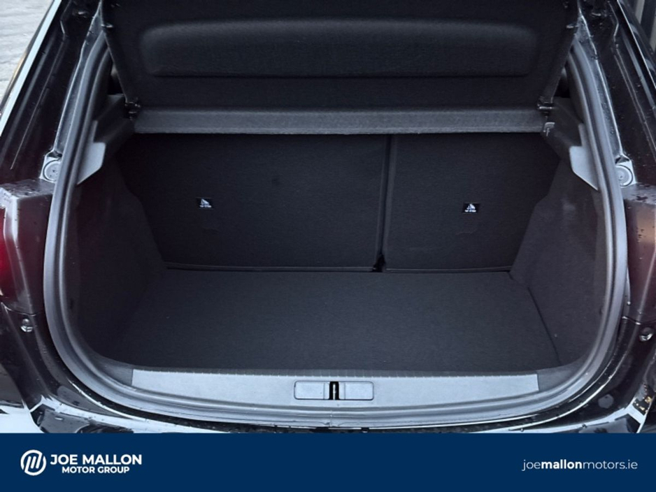 2026 Peugeot 208 - image 13