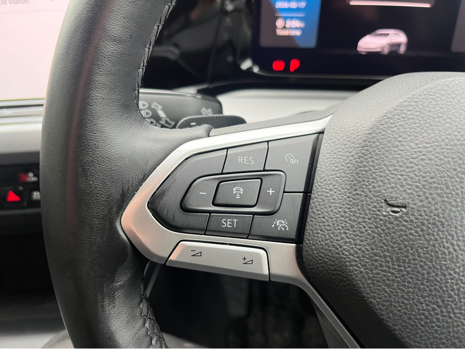 2022 Volkswagen Golf ADAVANCE AUTOMATIC 2.0 DIESEL //HEATED SEATS AND STEERING WHEEL//HEAD UP DISPLAY//REVERSE CAMERA//KEYLESS ENTRY// €27,950