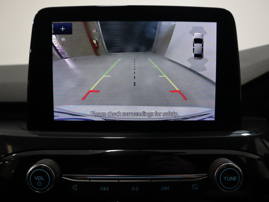 2021 Ford Kuga - image 13