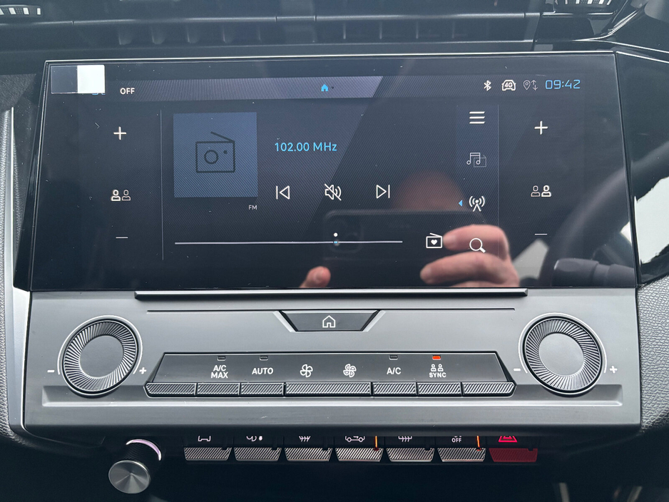 2026 Peugeot 308 1.2 MHEV 145BHP e-DCS6 Allure €35,100