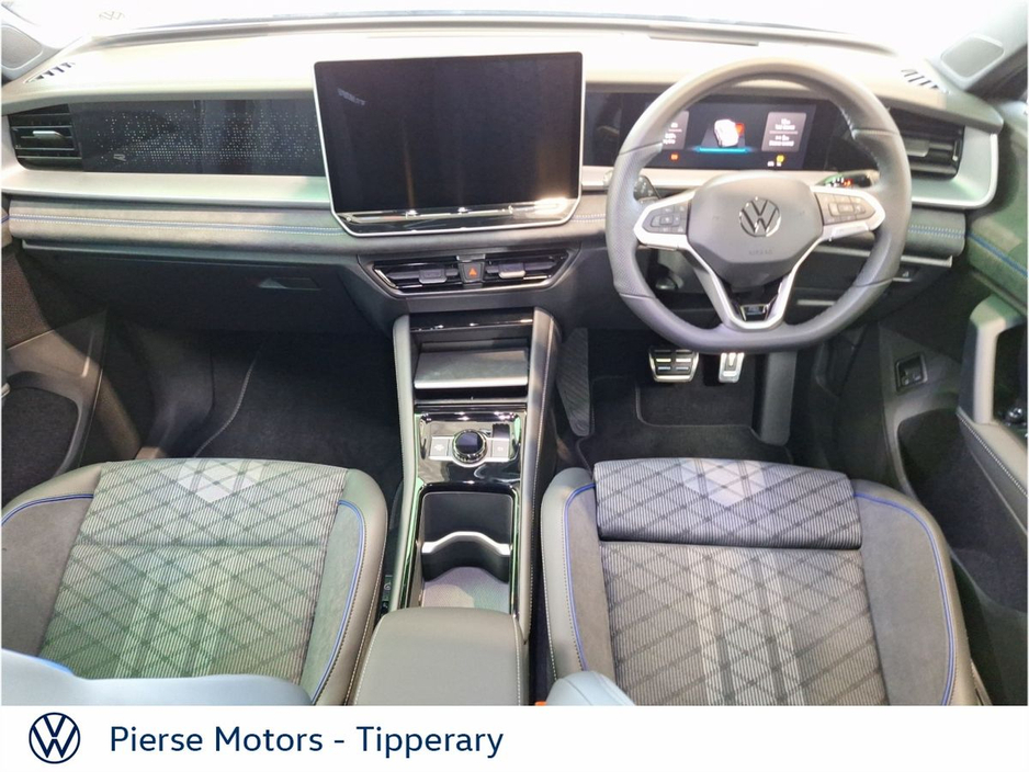 2026 Volkswagen Tayron - image 4