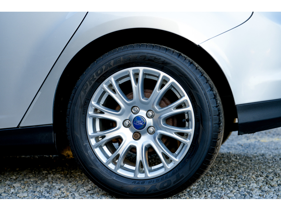 2012 Ford Focus - image 4