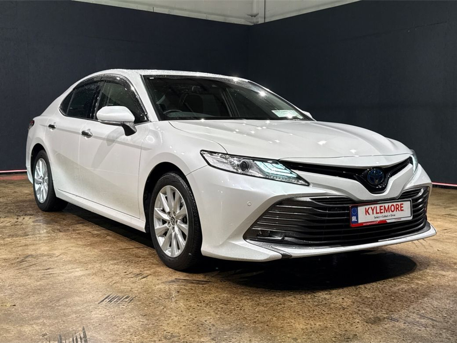 2021 Toyota Camry - image 9