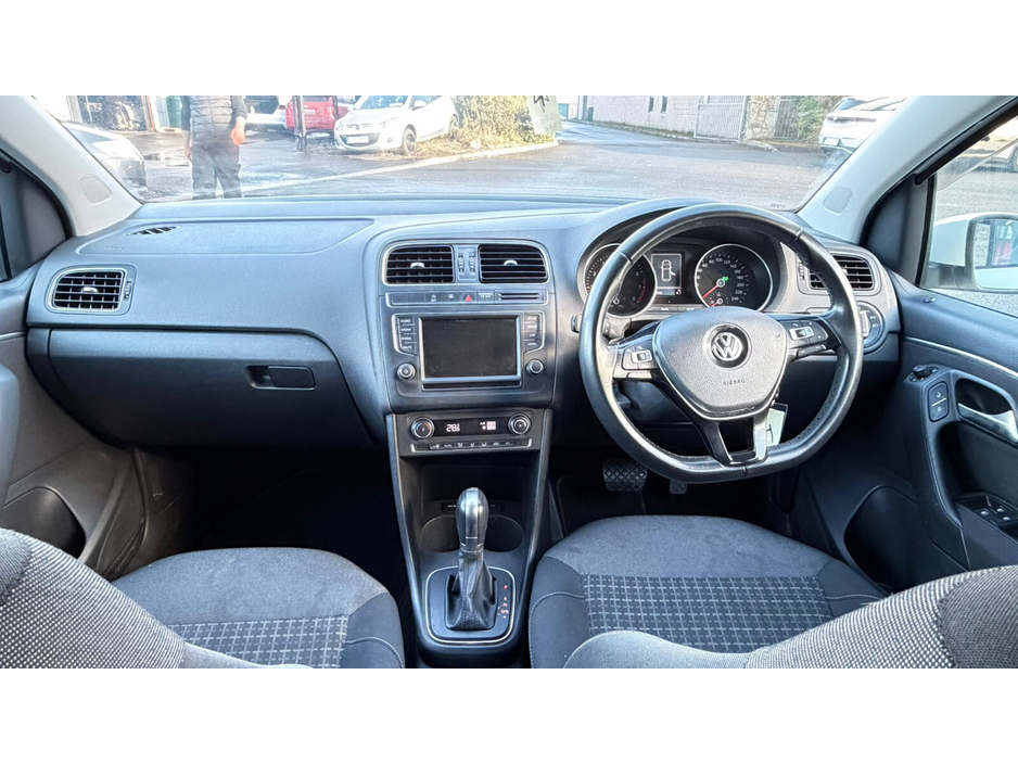 2014 Volkswagen Polo  €10,000