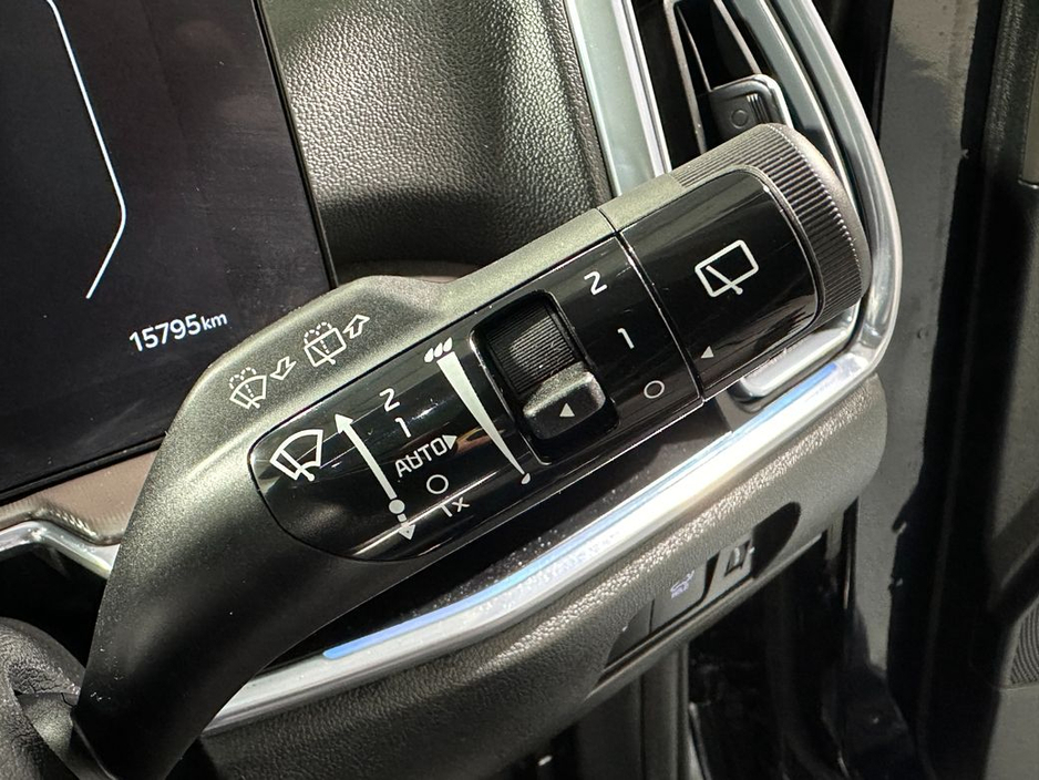 2025 Kia Sorento - image 21