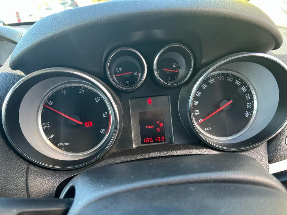 2016 Opel Mokka SC 1.6 CDTI 136PS 4DR €8,950