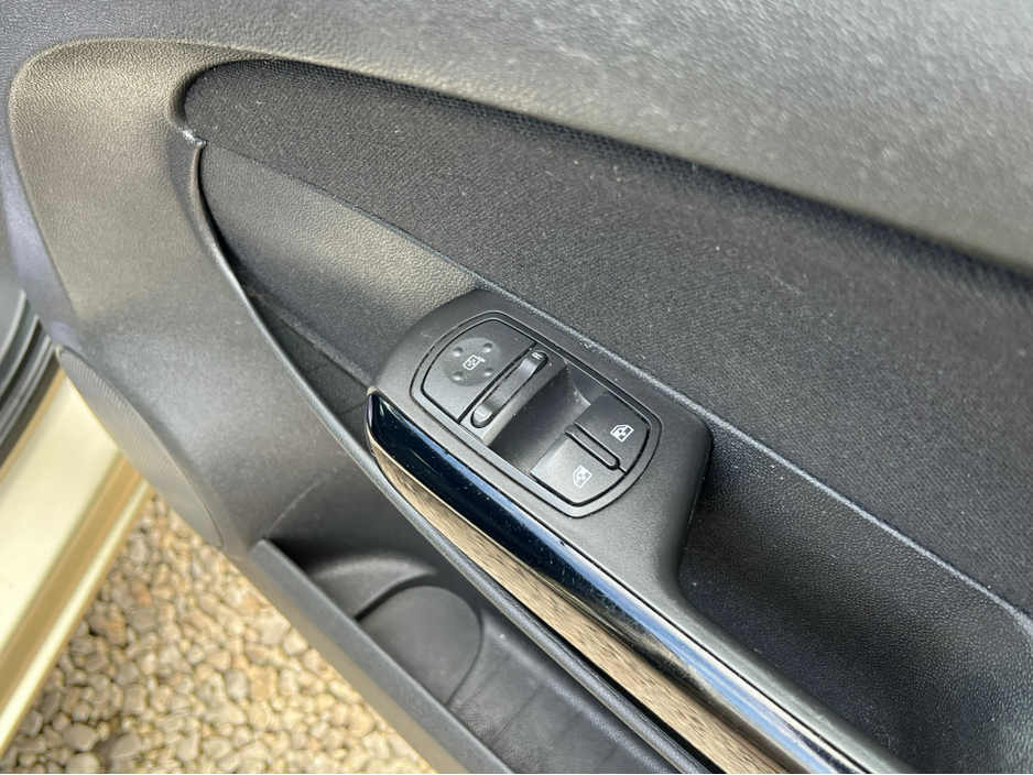 2007 Opel Corsa - image 13