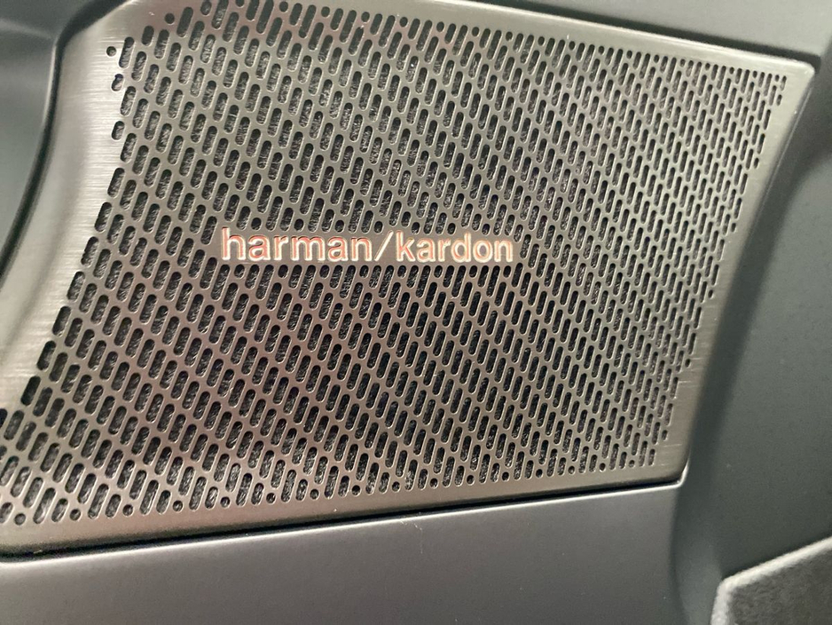 2026 Volvo EC40 - image 15