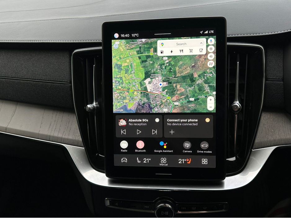 2025 Volvo XC90 - image 26