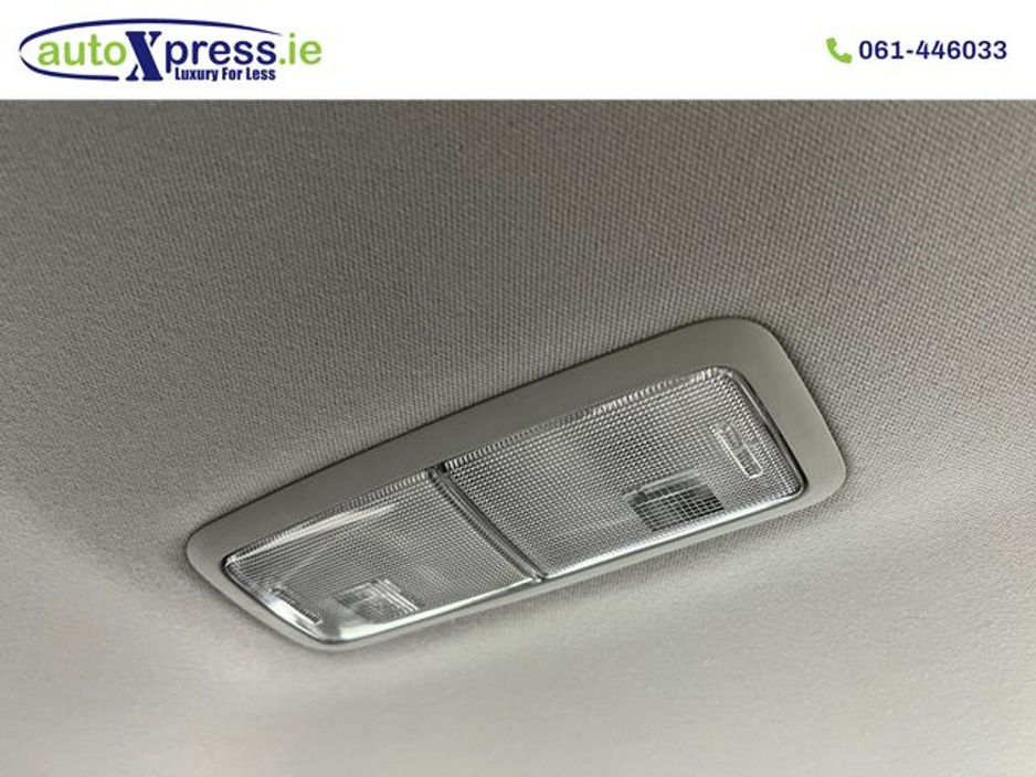 2016 Toyota Auris 1.8 Automatic, Hybrid, Reversing camera €12,895