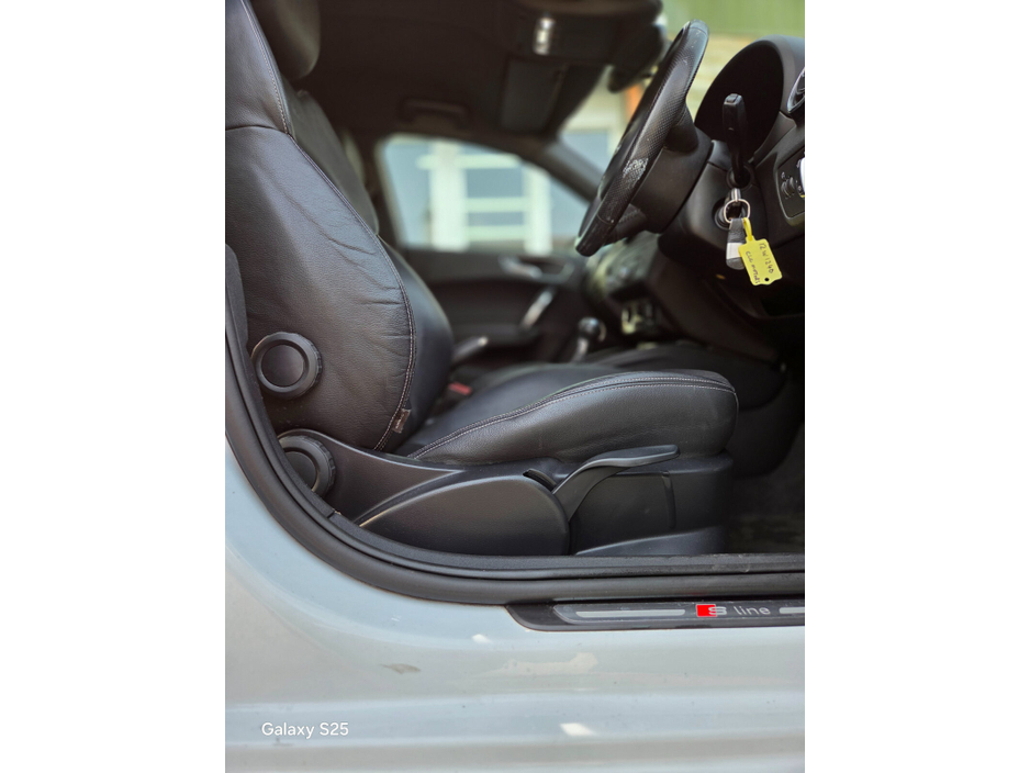 2012 Audi A1 - image 22