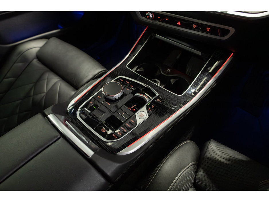 2024 BMW X5 - image 18