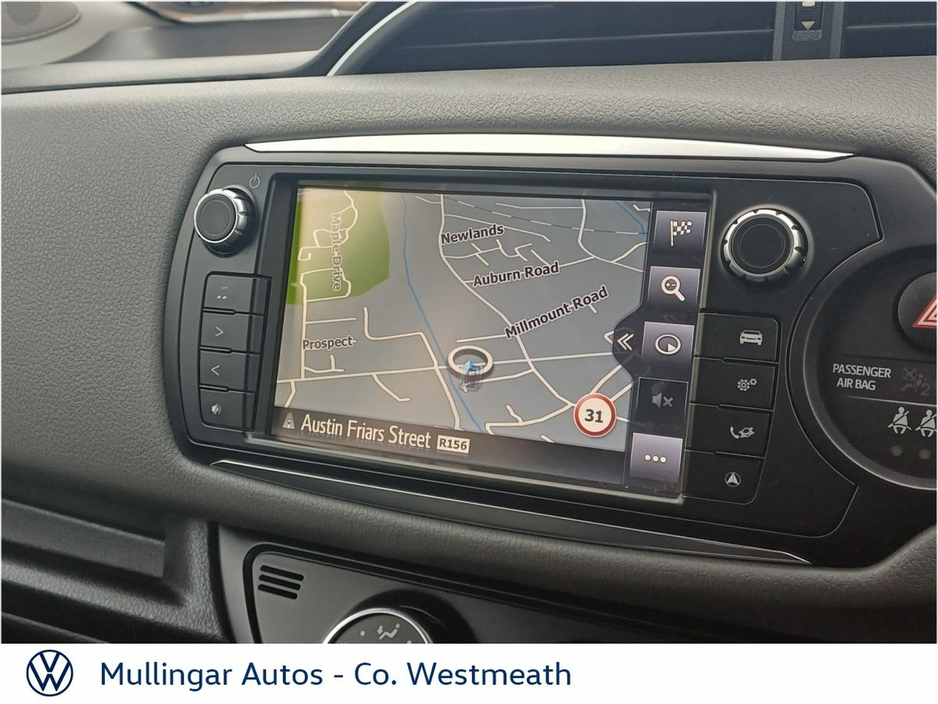 2017 Toyota Yaris - image 16