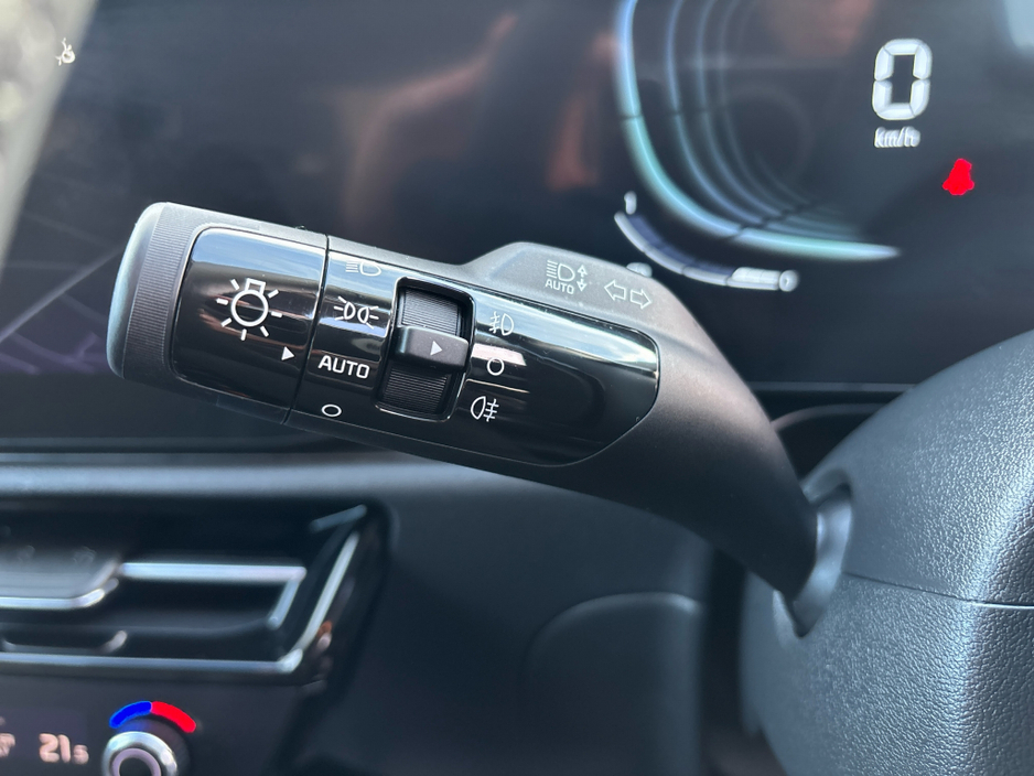 2025 Kia Niro HEV SEM €36,950