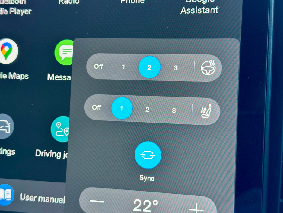 2025 Volvo XC90 CORE T8 PHEV AWD AUTO