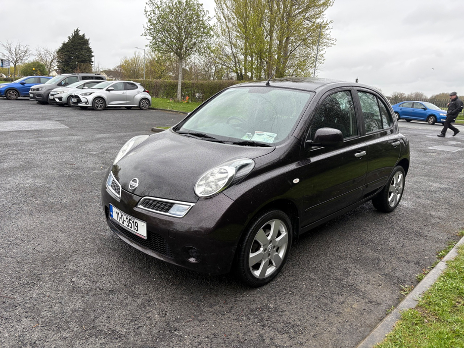 2011 Nissan Micra - image 2
