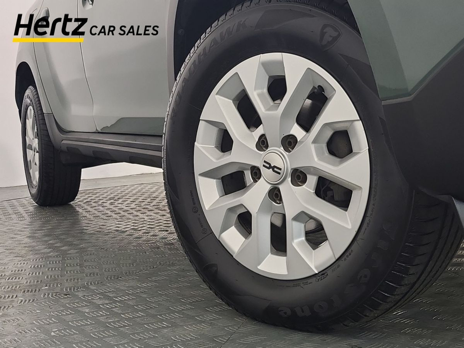 2023 Dacia Duster - image 6