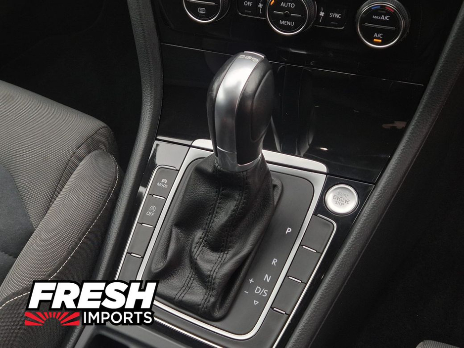 2016 Volkswagen Golf *TOP SPEC MODEL* €13,950