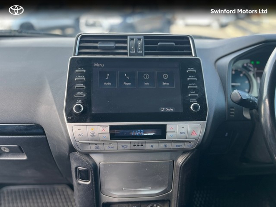 2023 Toyota Landcruiser - image 7