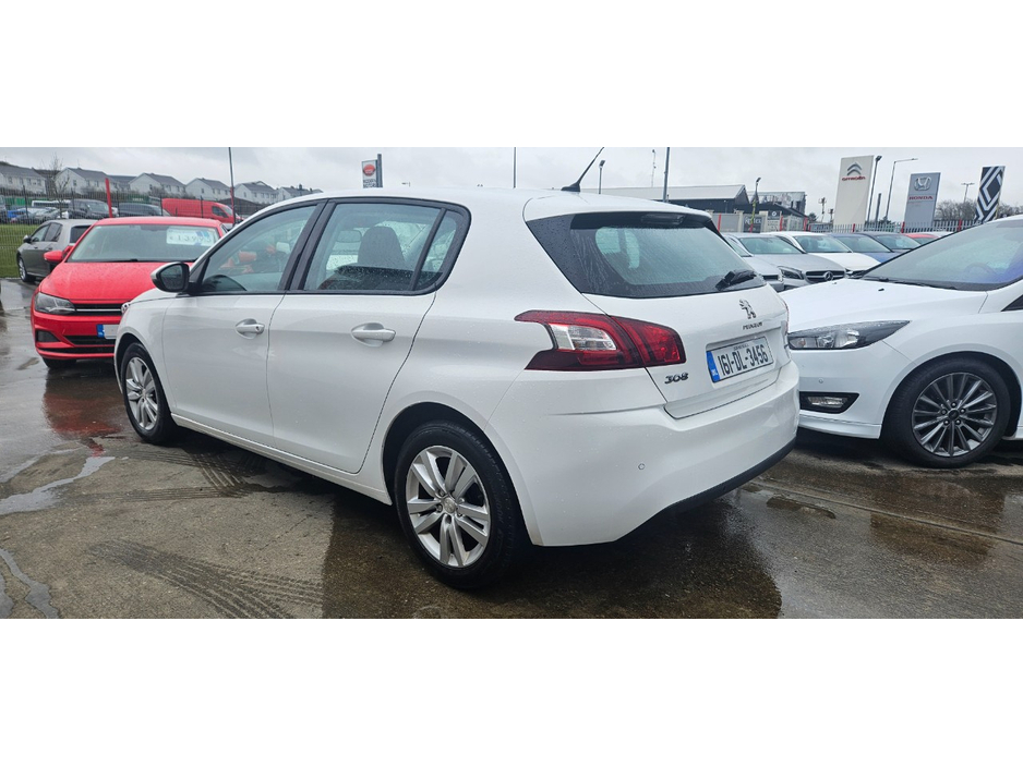 2016 Peugeot 308 - image 13