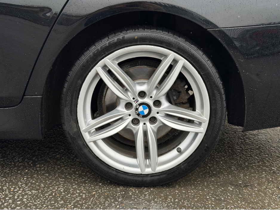 2015 BMW 5 Series - image 14