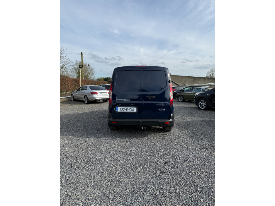 2022 Ford Transit Connect - image 9
